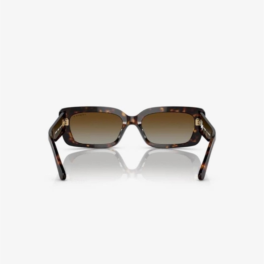 Hailey Bieber Vogue Eyewear - Picture 4 of 10